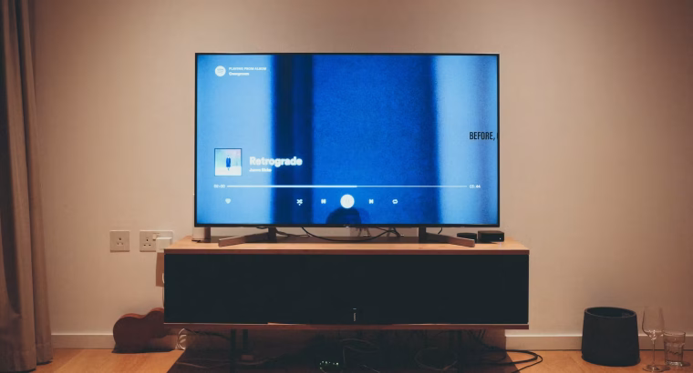 Samsung 55 inches 4K UHD Smart TV Crystal Clear Display